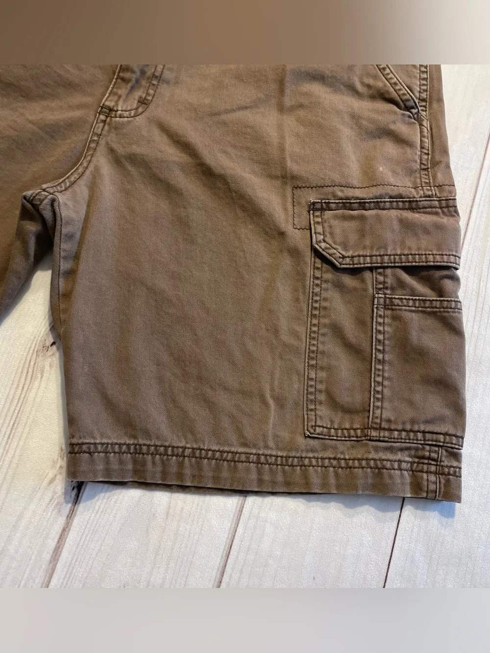 Wrangler Hero Originals Cargo Shorts Men’s 32 Brown Relaxed y2k Vintage 2000s